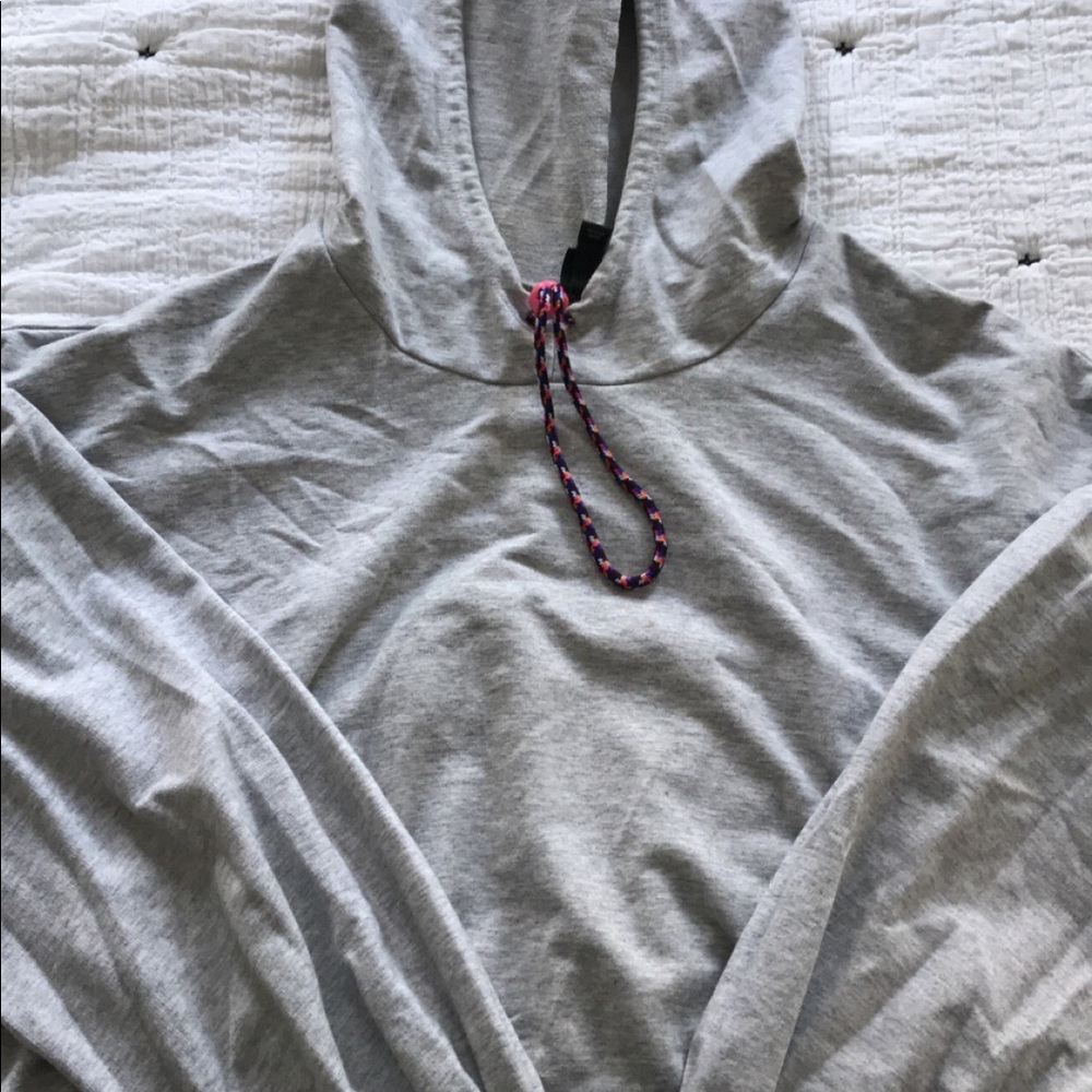 Cropped hoodie